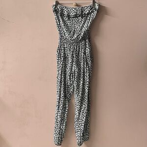 Forever 21 Black & Cream Floral Print Strapless Jumpsuit Size M GUC